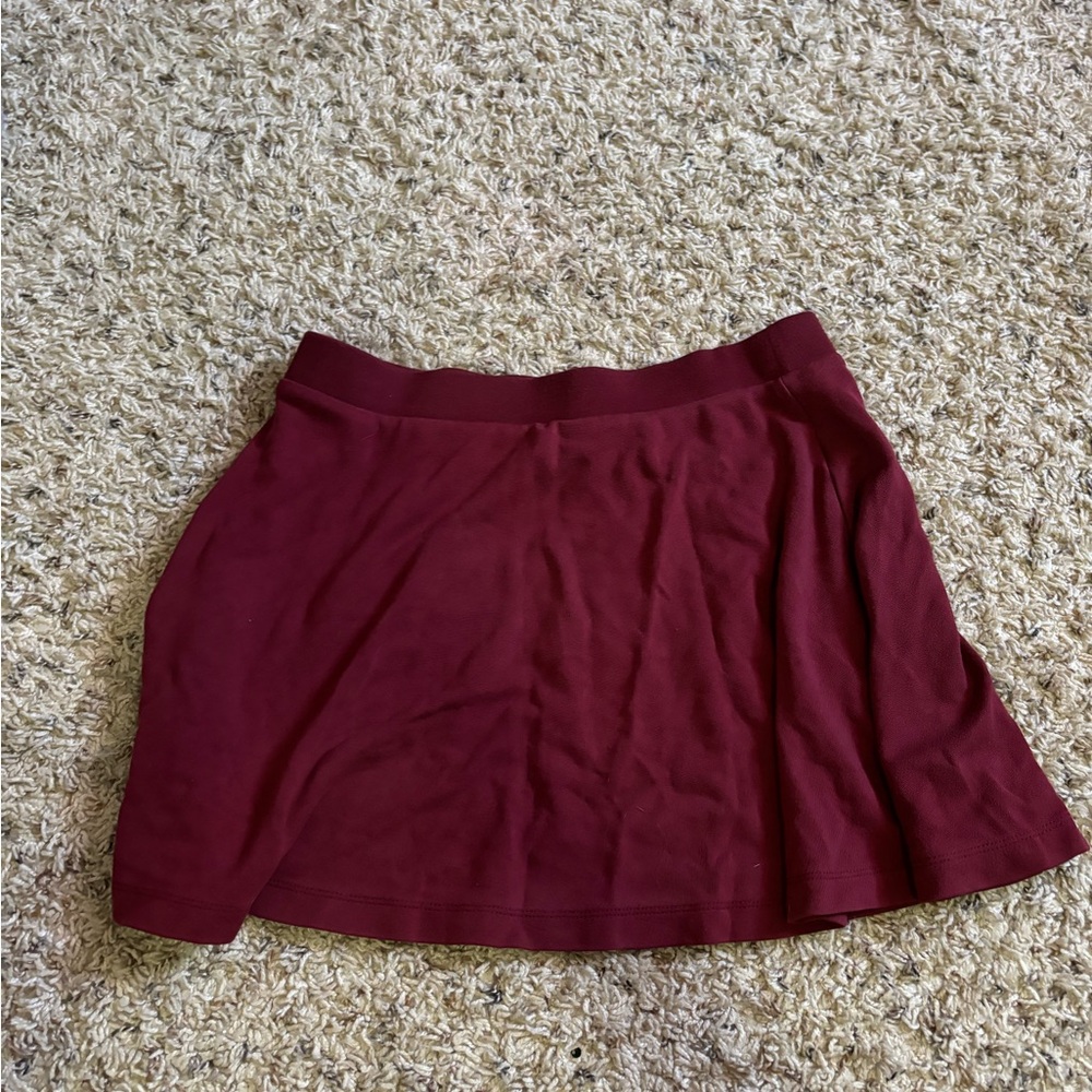 Maroon skirt. Forever 21.